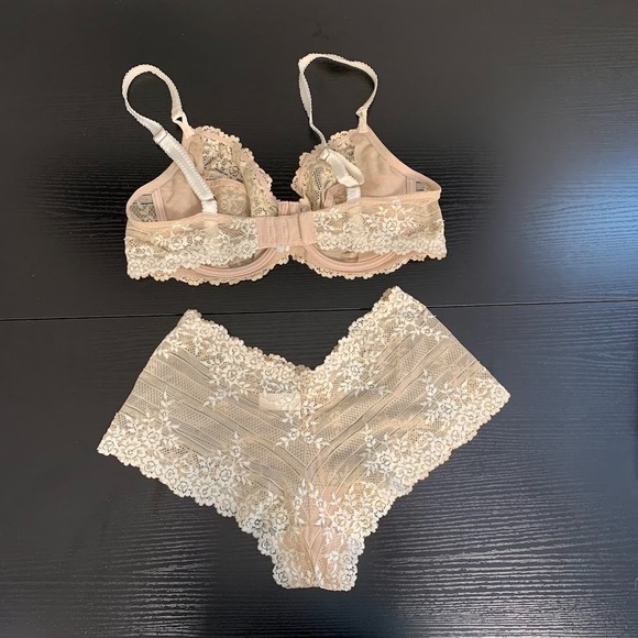 Wacoal Floral Embrace Lace Ivory‎ Underwire Bra & Brief Panties Set 38C/7 - Picture 2 of 12